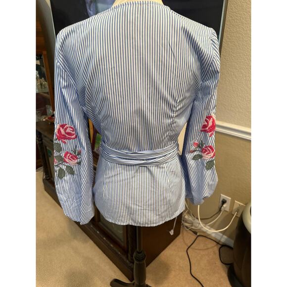 Women’s I.N.C. Embroidered Floral Wrap Top. Size Medium. - Picture 3 of 3